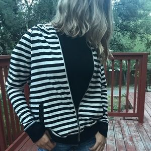 Lululemon black and white stripe athletic jacket